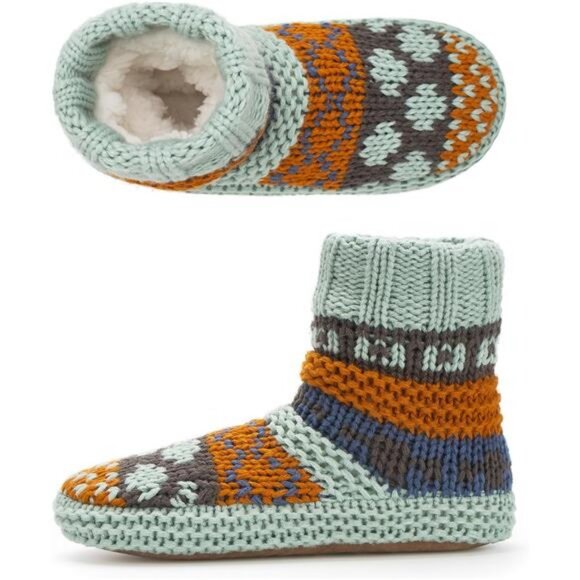 Accessories - 6-8 Warm Slipper Socks Women Winter Fuzzy House Shoes Indoor, Cozy Christmas